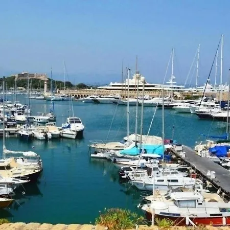 Des Iles Appartement *